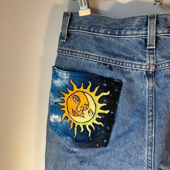 Upcycled LL Bean Straight Leg Jeans 5 Pocket, sun and bee painted on pockets! Si - Picture 11 of 16
